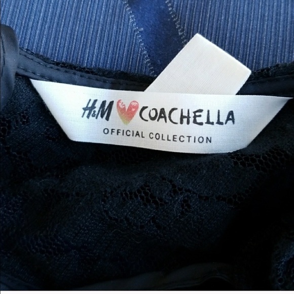 H&M Top - Picture 2 of 4